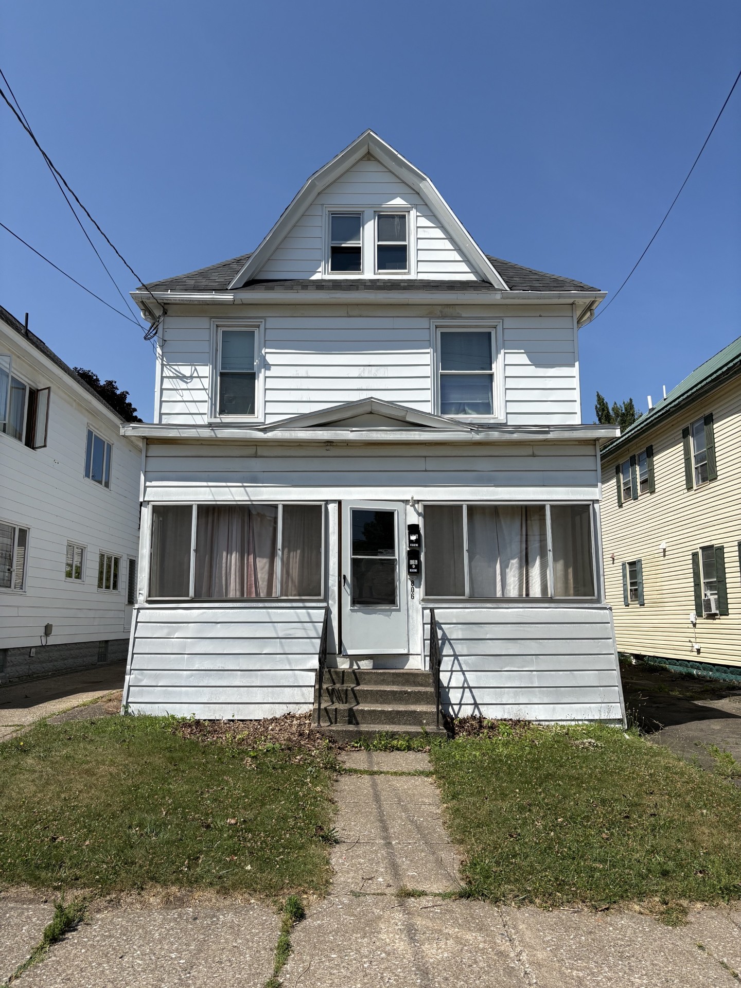 806 Hess Avenue - 1